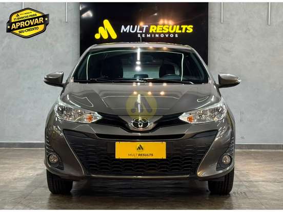 TOYOTA-YARIS-2019