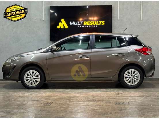 TOYOTA-YARIS-2019