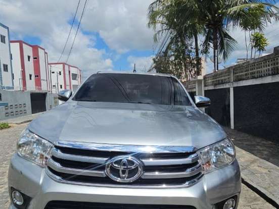 TOYOTA-HILUX-2.7 SR 4X2 CD 16V FLEX 4P MANUAL TOYOTA-HILUX-2017