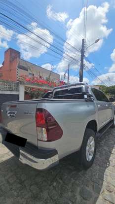 TOYOTA-HILUX-2017