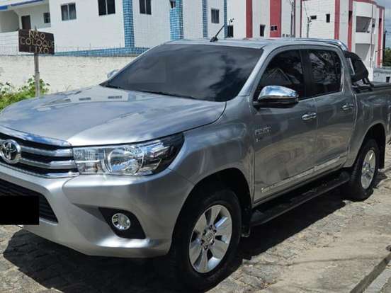 TOYOTA-HILUX-2.7 SR 4X2 CD 16V FLEX 4P MANUAL TOYOTA-HILUX-2017