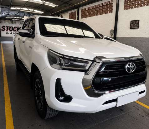 TOYOTA-HILUX-2024