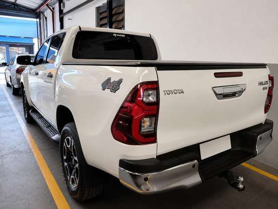 TOYOTA-HILUX-2.8 D-4D TURBO DIESEL CD SRV 4X4 AUTOMÁTICO TOYOTA-HILUX-2024
