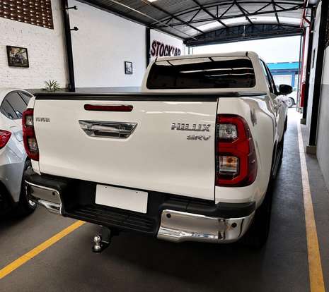 TOYOTA-HILUX-2024
