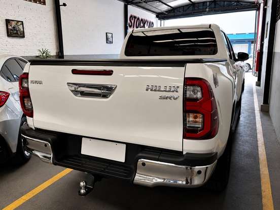 TOYOTA-HILUX-2.8 D-4D TURBO DIESEL CD SRV 4X4 AUTOMÁTICO TOYOTA-HILUX-2024
