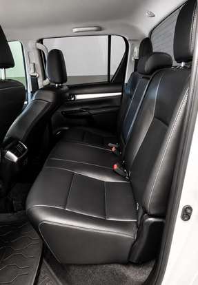 TOYOTA-HILUX-2024