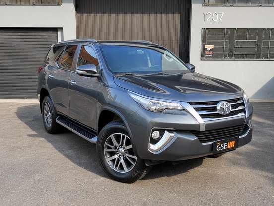 TOYOTA-HILUX SW4-2.8 SRX 4X4 16V TURBO INTERCOOLER DIESEL 4P AUTOMÁTICO TOYOTA-HILUX SW4-2016