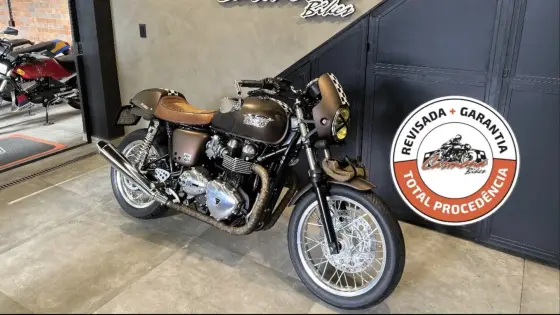 TRIUMPH THRUXTON 