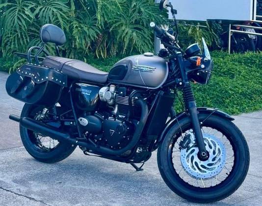TRIUMPH BONNEVILLE T120 BLACK 1200 