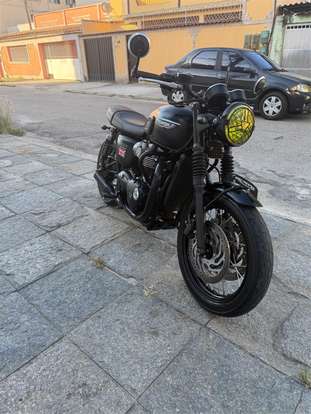 TRIUMPH-BONNEVILLE T120 BLACK 1200 TRIUMPH-BONNEVILLE T120 BLACK 1200-2021