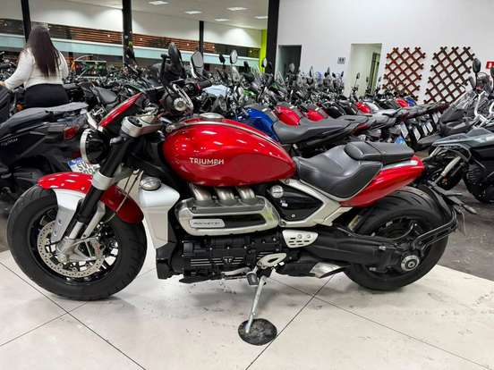 TRIUMPH-ROCKET III R-2021