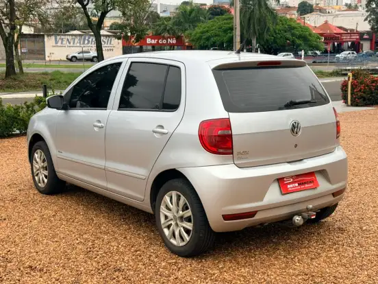 VOLKSWAGEN-FOX-1.0 MI TREND 8V FLEX 4P MANUAL VOLKSWAGEN-FOX-2011