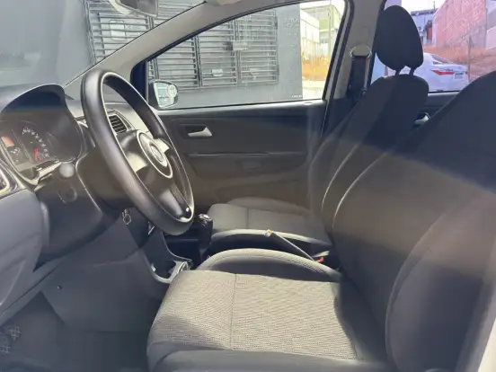 VOLKSWAGEN-FOX-1.6 MI 8V FLEX 4P MANUAL VOLKSWAGEN-FOX-2012