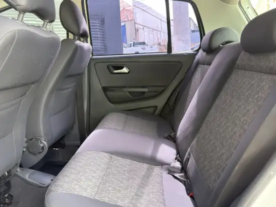VOLKSWAGEN-FOX-1.6 MI 8V FLEX 4P MANUAL VOLKSWAGEN-FOX-2012