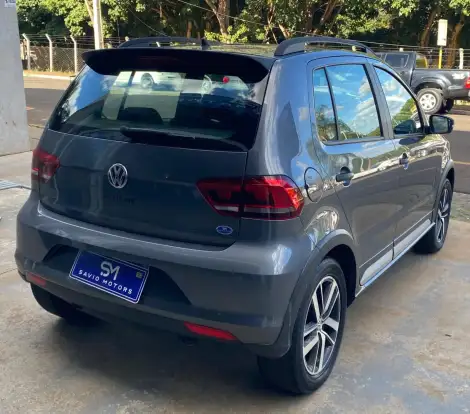 VOLKSWAGEN-FOX-2021
