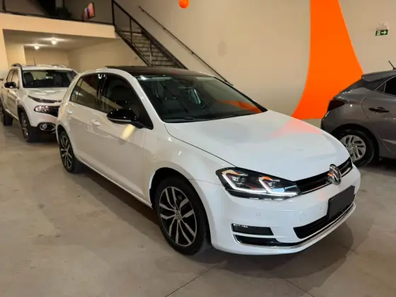 VOLKSWAGEN GOLF 1.4 TSI HIGHLINE 16V GASOLINA 4P AUTOMÁTICO VOLKSWAGEN GOLF 1.4 TSI HIGHLINE 16V GASOLINA 4P AUTOMÁTICO