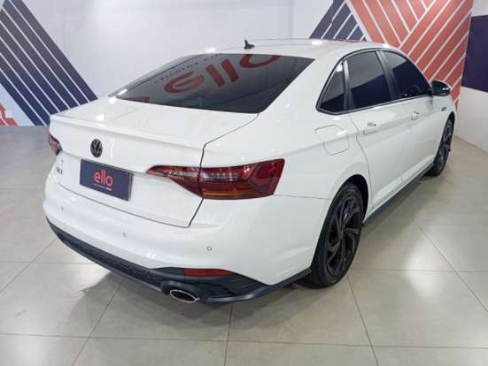 VOLKSWAGEN-JETTA-2023