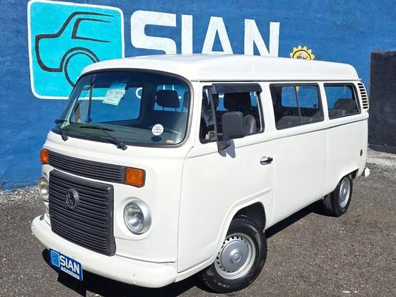 VOLKSWAGEN KOMBI 1.4 MI STD 8V FLEX 4P MANUAL