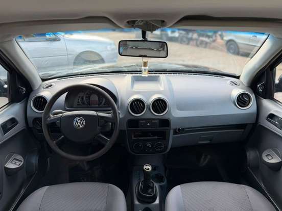 VOLKSWAGEN-PARATI-2010
