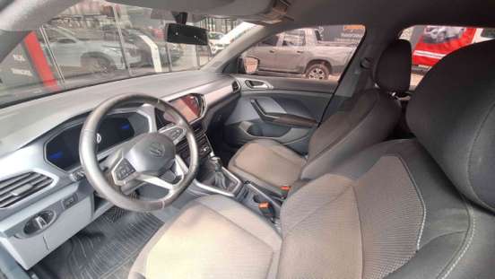 VOLKSWAGEN-T-CROSS-2021