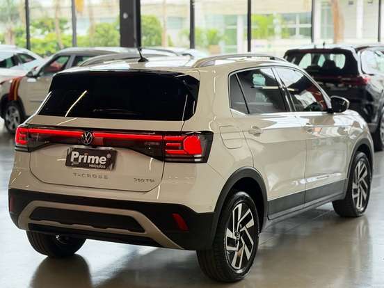 VOLKSWAGEN-T-CROSS-2024