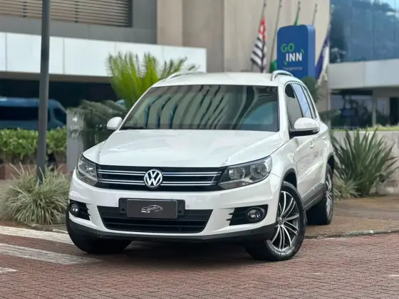VOLKSWAGEN TIGUAN 2.0 TSI 16V TURBO GASOLINA 4P TIPTRONIC VOLKSWAGEN TIGUAN 2.0 TSI 16V TURBO GASOLINA 4P TIPTRONIC