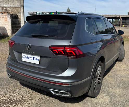 VOLKSWAGEN-TIGUAN-2023