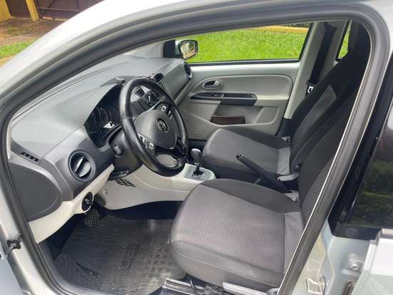 VOLKSWAGEN-UP-1.0 MPI MOVE UP 12V FLEX 4P AUTOMATIZADO VOLKSWAGEN-UP-2017