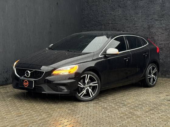 VOLVO V40 2.0 T5 R-DESIGN GASOLINA 4P AUTOMÁTICO