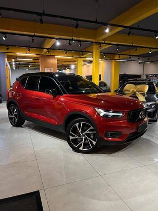 VOLVO XC40 1.5 T5 RECHARGE R-DESIGN GEARTRONIC