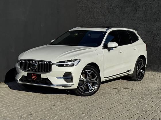 VOLVO XC60 2.0 T8 RECHARGE INSCRIPTION EXPRESSION AWD GEARTRONIC