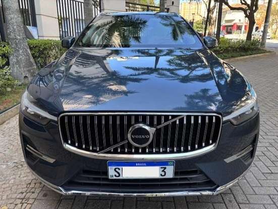 VOLVO-XC60-2023