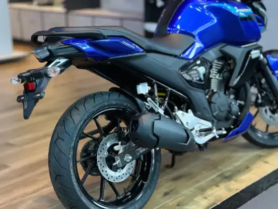 YAMAHA-FZ15 FAZER CONNECTED ABS YAMAHA-FZ15 FAZER CONNECTED ABS-2025