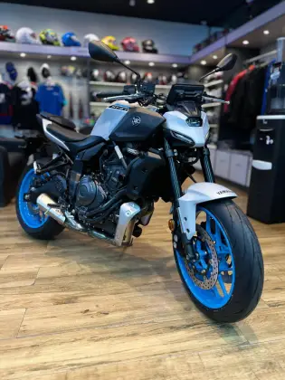 YAMAHA MT-07 CONNECTED ABS YAMAHA MT-07 CONNECTED ABS