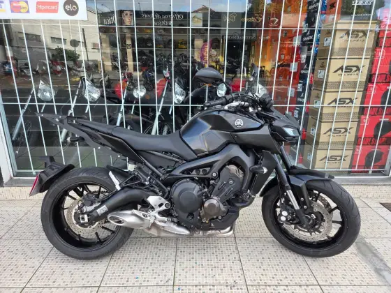 YAMAHA MT-09 YAMAHA MT-09