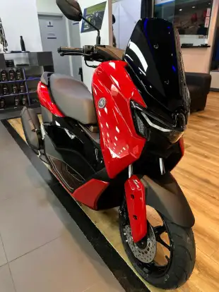 YAMAHA-NMAX CONNECTED 160 ABS-2025