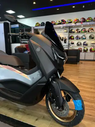 YAMAHA-NMAX CONNECTED 160 ABS-2025