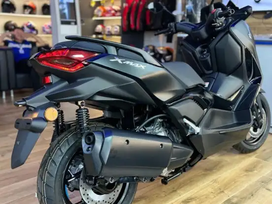 YAMAHA-XMAX 250 CONNECTED ABS YAMAHA-XMAX 250 CONNECTED ABS-2025