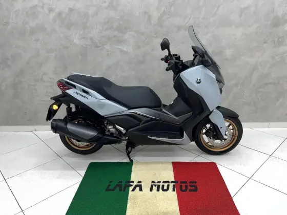 YAMAHA XMAX 300 CONNECTED ABS 
