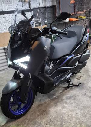 YAMAHA XMAX 300 CONNECTED ABS 