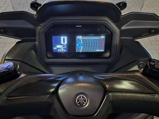 YAMAHA-XMAX 300 CONNECTED ABS YAMAHA-XMAX 300 CONNECTED ABS-2025