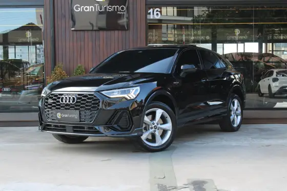 AUDI Q3 2.0 40 TFSI GASOLINA SPORTBACK PERFORMANCE BLACK QUATTRO TIPTRONIC