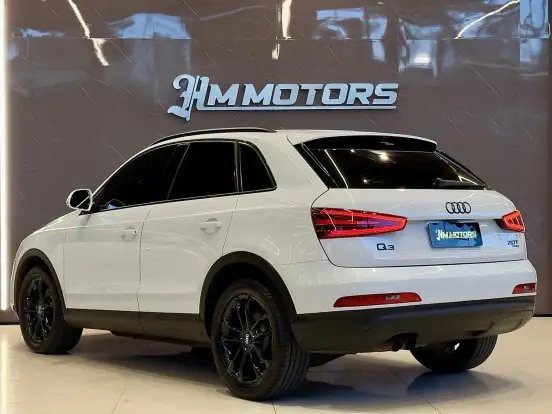 AUDI-Q3-2015