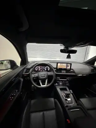 AUDI-Q5-2024