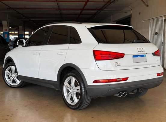 AUDI-Q3-2017