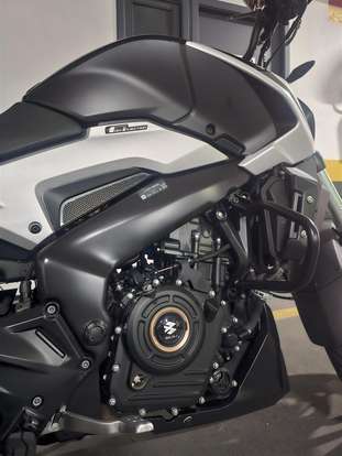BAJAJ-DOMINAR 250-2025