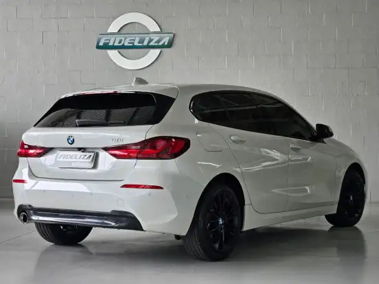 BMW-118i-2019