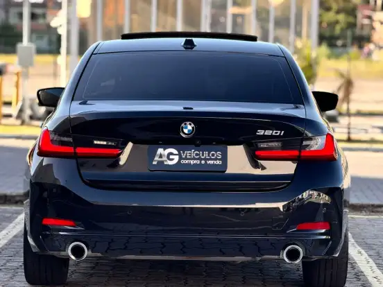 BMW-320i-2.0 16V TURBO FLEX SPORT GP AUTOMÁTICO BMW-320i-2024