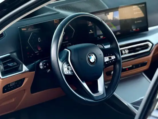 BMW-320i-2024