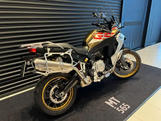 BMW F 850 GS ADVENTURE PREMIUM BMW F 850 GS ADVENTURE PREMIUM